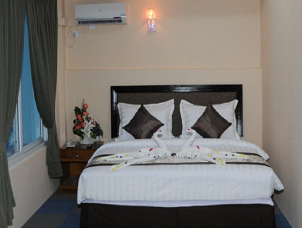 Hotel Bo Bo Min Yangon Exterior photo